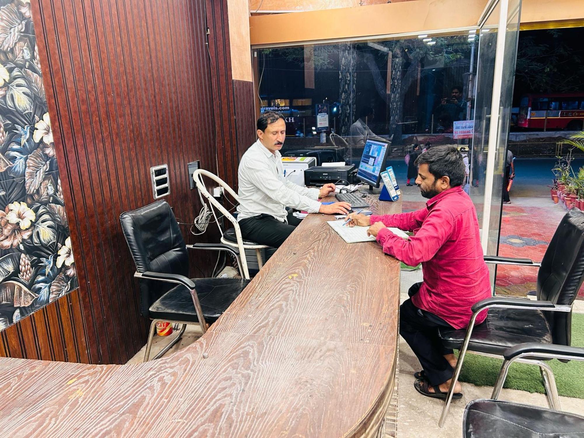 Hotel O Rajdhani Group Of Hotels Mysore Extérieur photo
